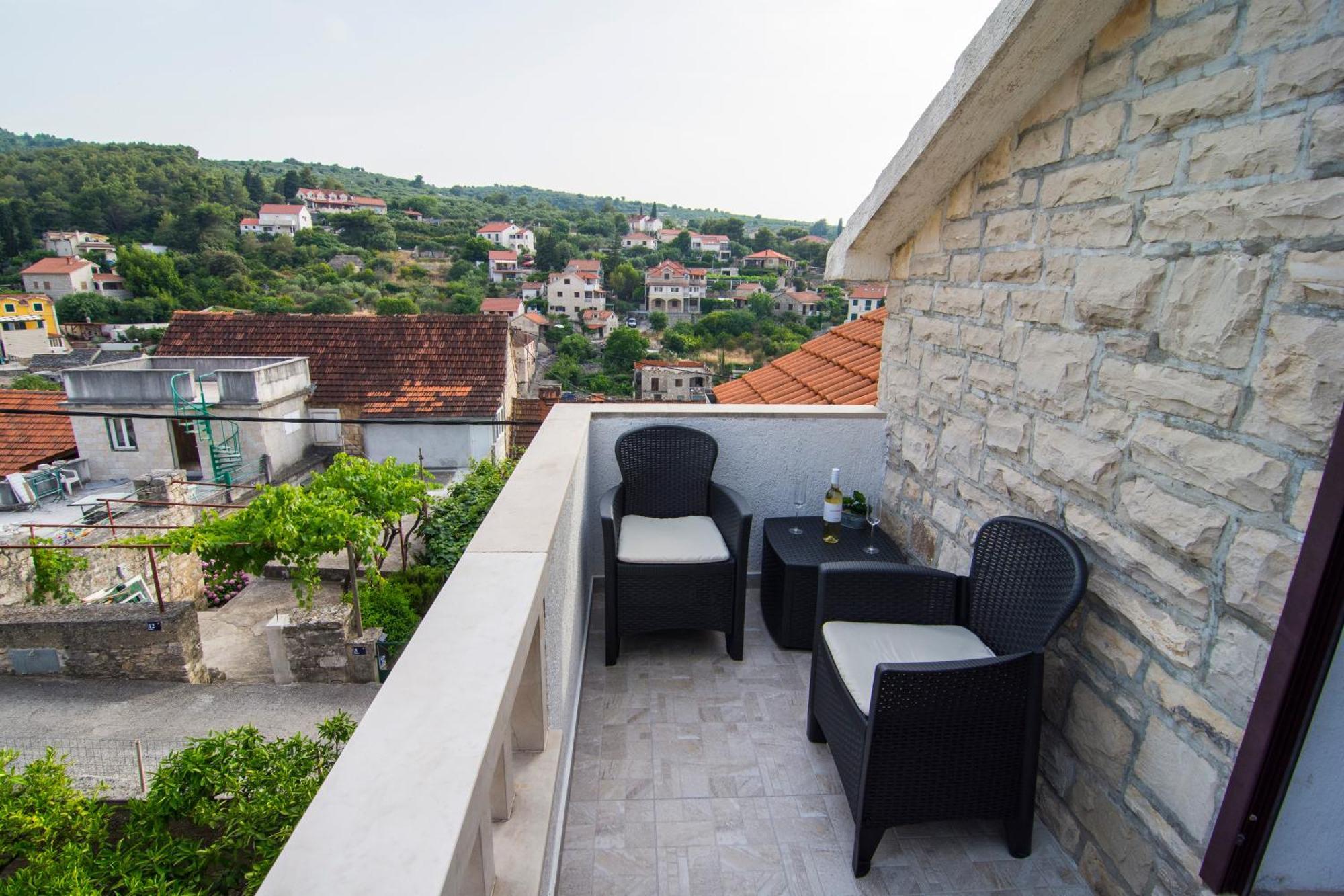 Villa Sanja, Splitska Bilik gambar